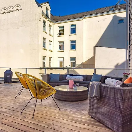 Private Double Next To Fish Market *